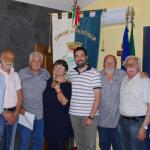 Il sindaco Andrea Bonfanti e l'assessore al sociale Valerio Bianchi assieme ai sindacati